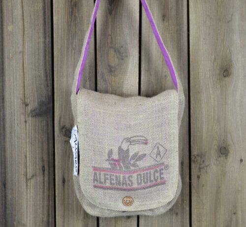 Umhängetasche aus Kaffeesäcken